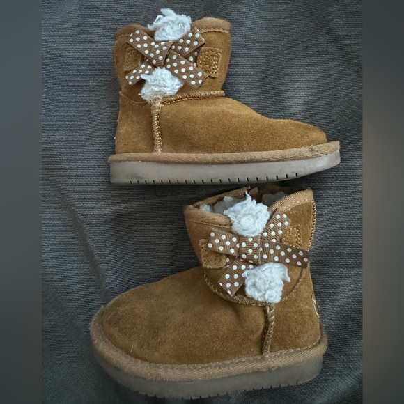 Koolaburra Other - Kookaburra By Ugg VICTORIA MINI DOTS 6